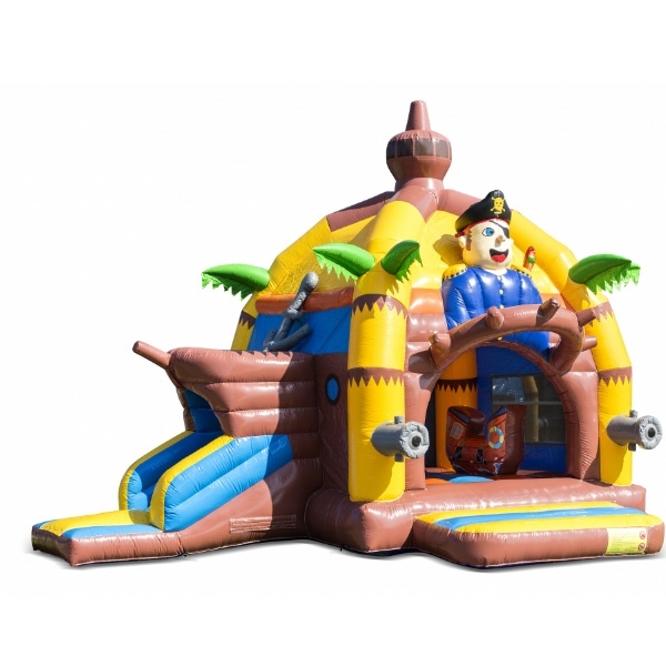 Kalózos dóm oldalcsúszdával