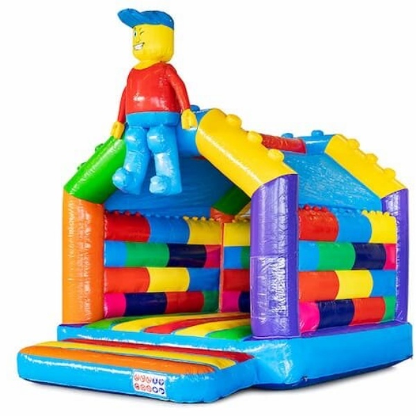 Építőkockás nagy ugrálóvár