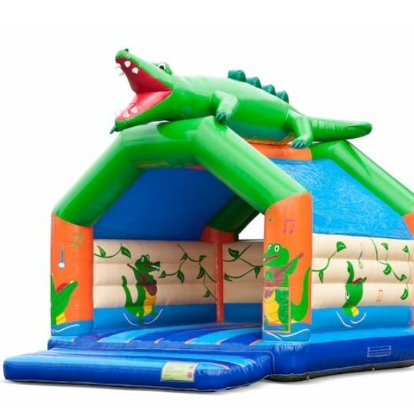 Krokodil óriás ugrálóvár